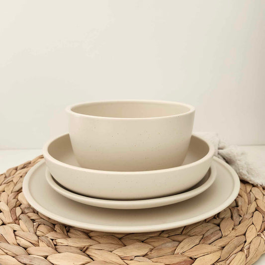Ceramic dishes (cream white)